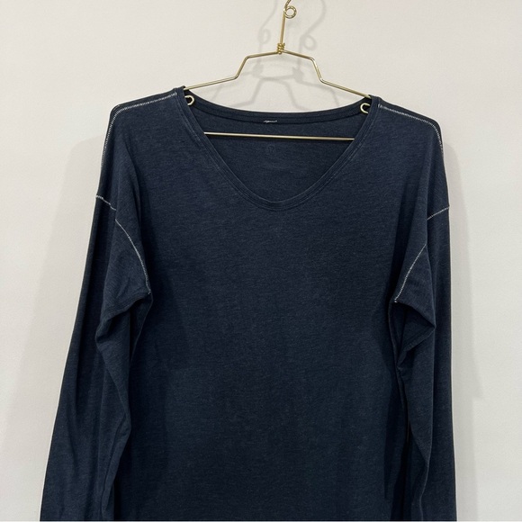 Lululemon Yogini 5 Year Long Sleeve Tee Pima Cotton Size 12/14 Navy Blue - Picture 3 of 7